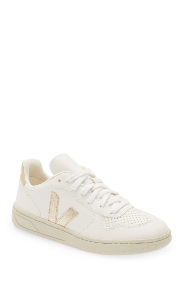 Veja V-10 sneaker white canvas leather with beige suede accents and rubber sole