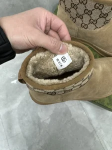 Gucci boots W37 beige suede with GG canvas detail and shearling lining winter footwear