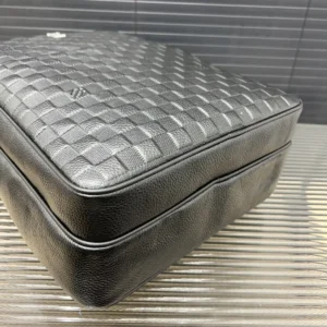 Bottega Veneta Intreccio leather messenger bag black textured leather luxury accessory