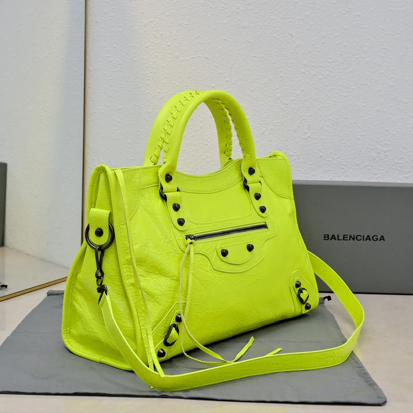 Balenciaga City Classic Small 259643 neon yellow crinkled leather handbag with black hardware and shoulder strap