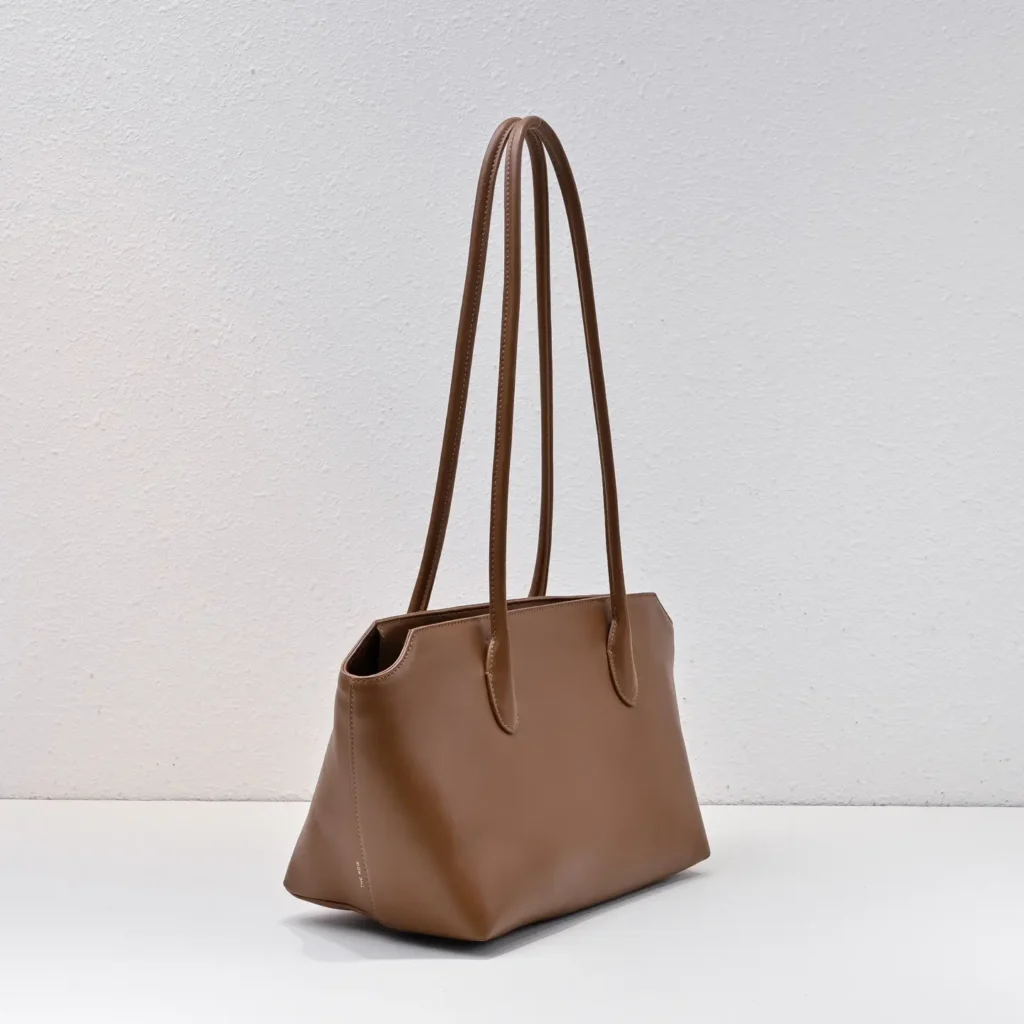 Fendi tote bag medium brown smooth leather with long double handles and structured base