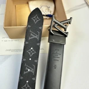 Louis Vuitton reversible belt M9044 90/36 black monogram canvas and leather with matte black LV buckle