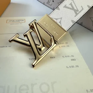 L0UIS VUITT0N Donkey Men's Belt featuring gold LV buckle on designer canvas, displayed on a receipt, emphasizing luxury replica accessories.