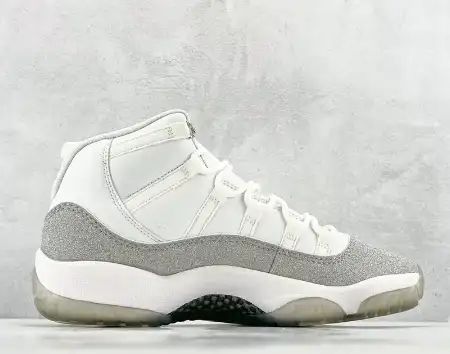 Jordan 11 Retro White Metallic Silver