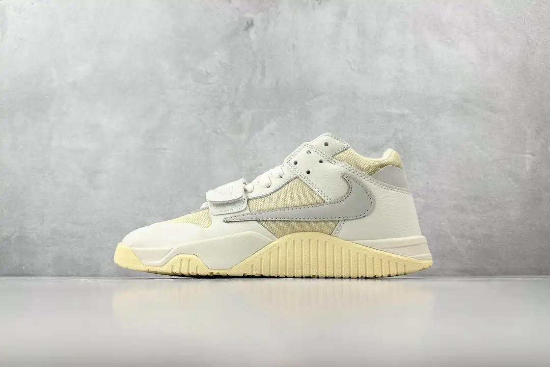 Travis Scott x Jordan light beige