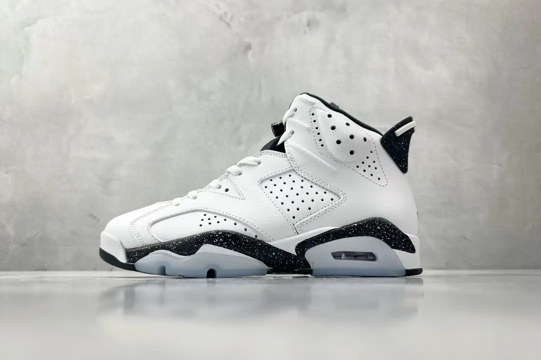 Jordan 6 Retro Reverse Oreo