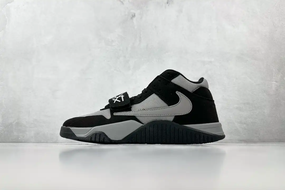 Travis Scott x Jordan Black Grey