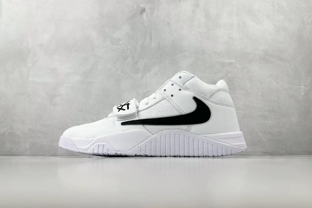 Travis Scott x Jordan White Black