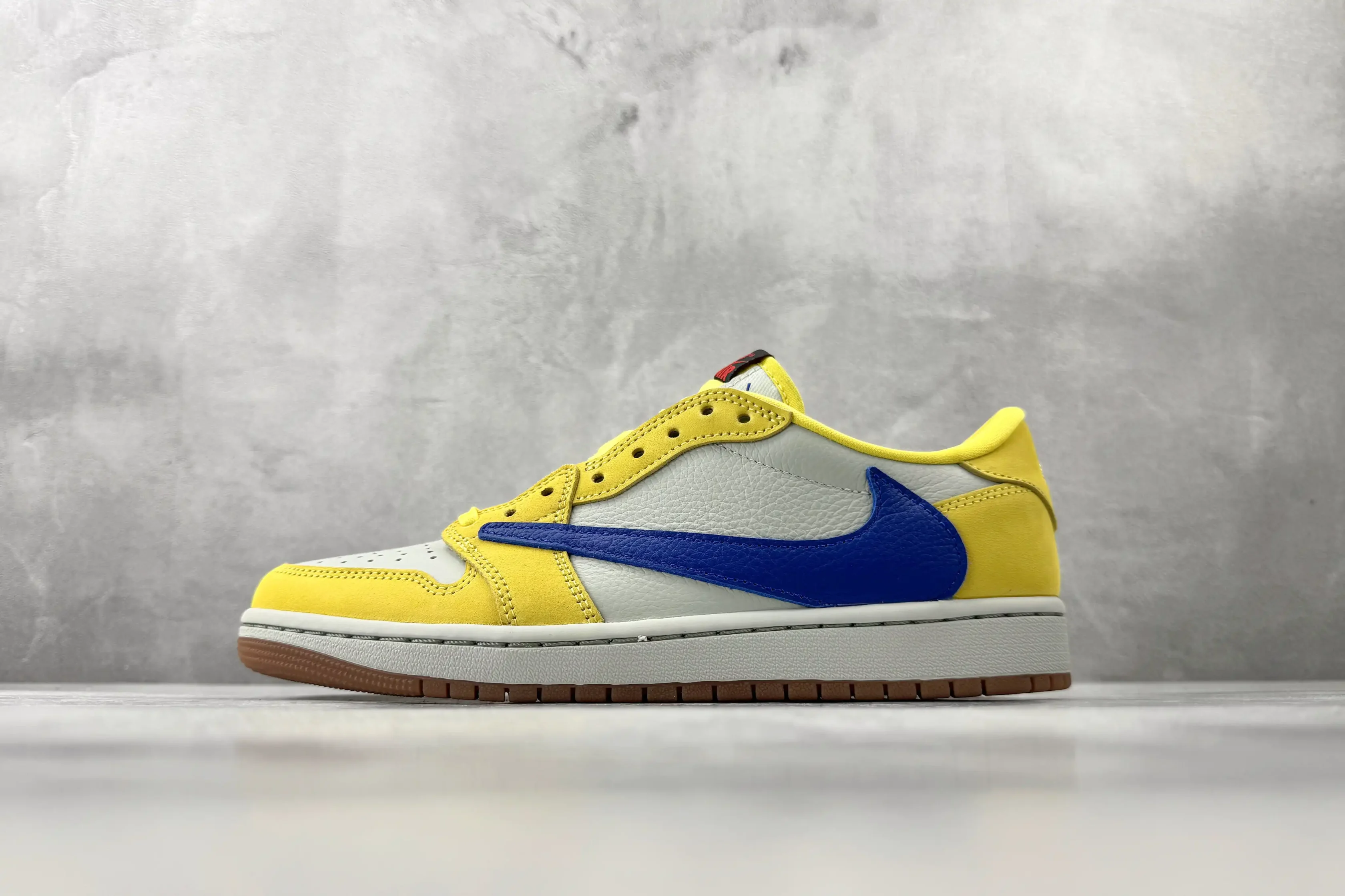 Jordan 1 Retro Low OG SP Travis Scott Canary