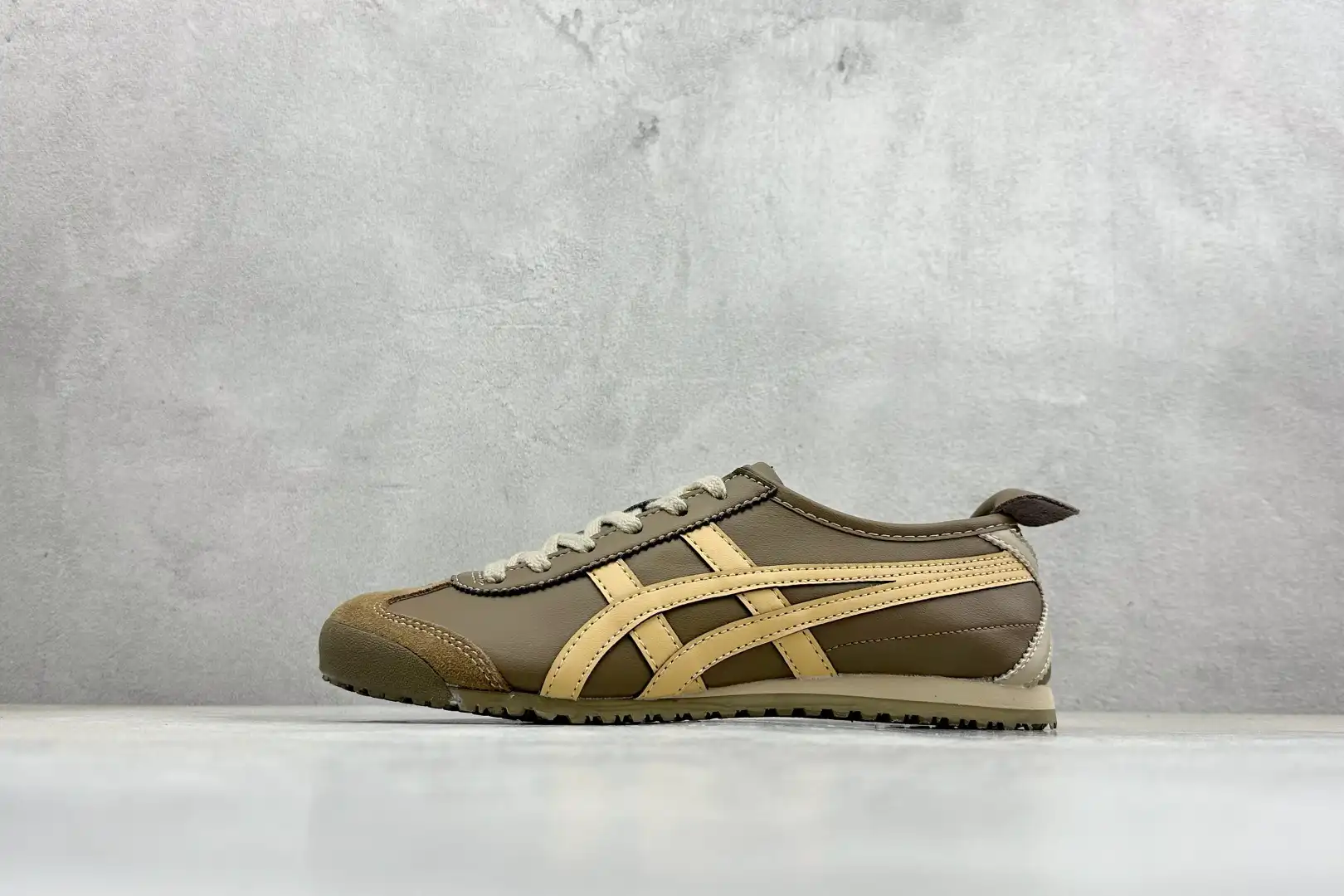 Onitsuka Tiger  MEXICO Brown