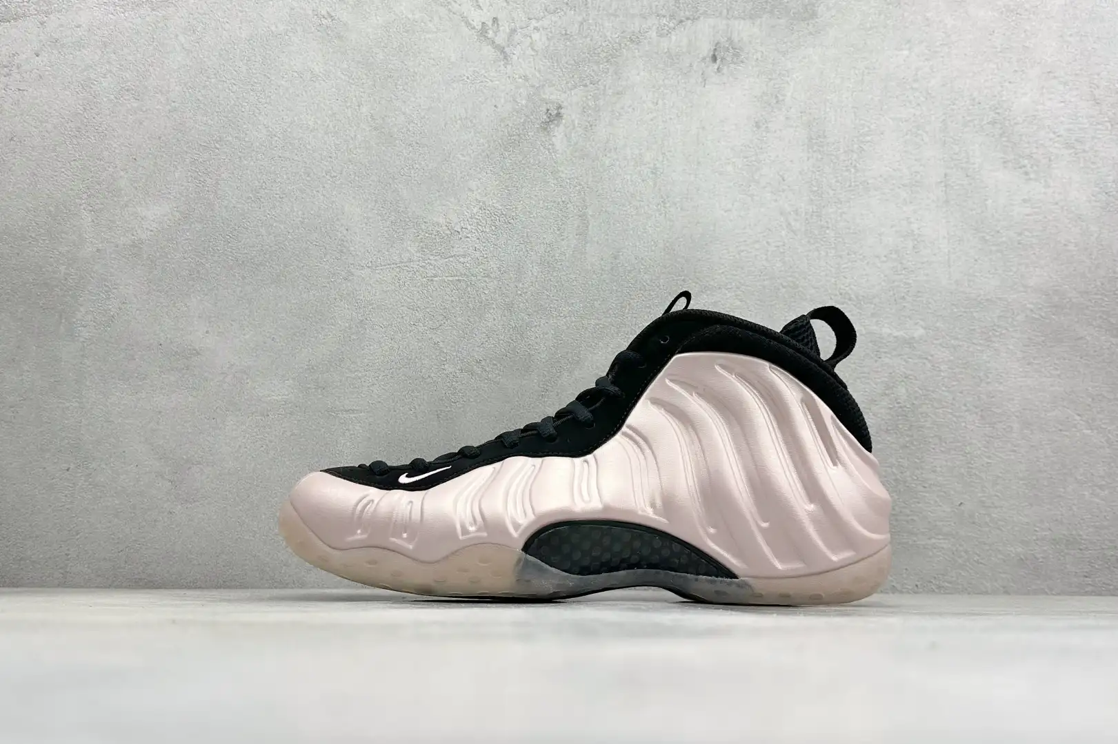 NIKE AIR FOAMPOSITE ONE