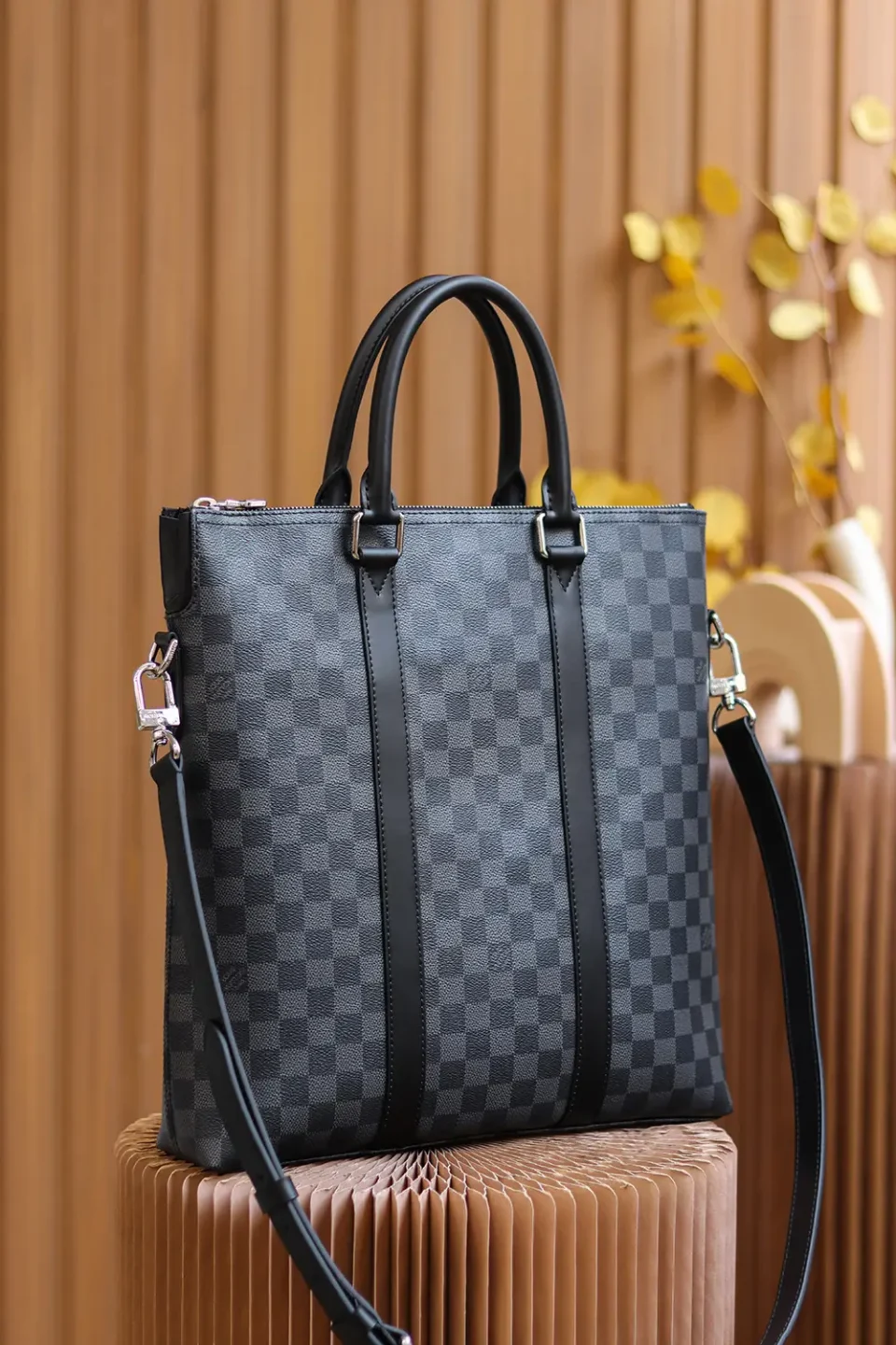 Louis Vuitton Damier Graphite Canvas Tote Bag black-gray coated canvas leather trim