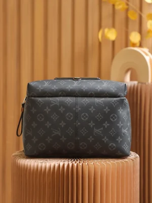Louis Vuitton Toiletry Pouch 26 M47524 monogram canvas toiletry bag black leather trim