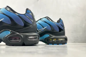 Nike Air Max Plus OG black blue gradient synthetic leather sneakers with visible air cushioning units
