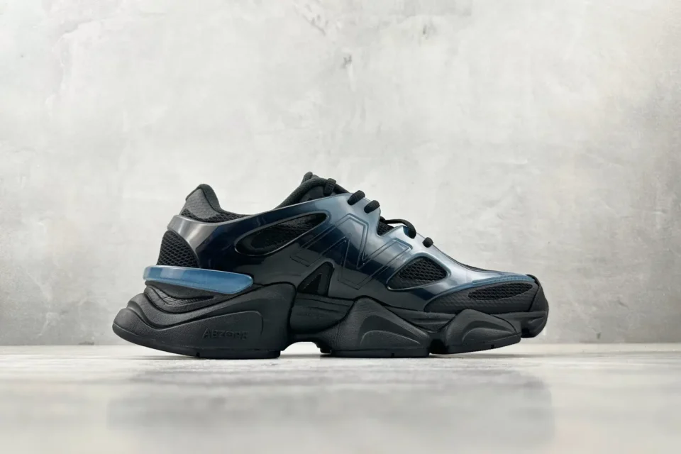 New Balance XC-72 black marine blue synthetic mesh sneakers with ABZORB cushioning sole