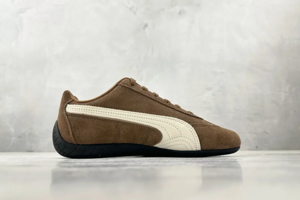 Puma Roma Suede brown white leather sneakers with black rubber sole and retro design