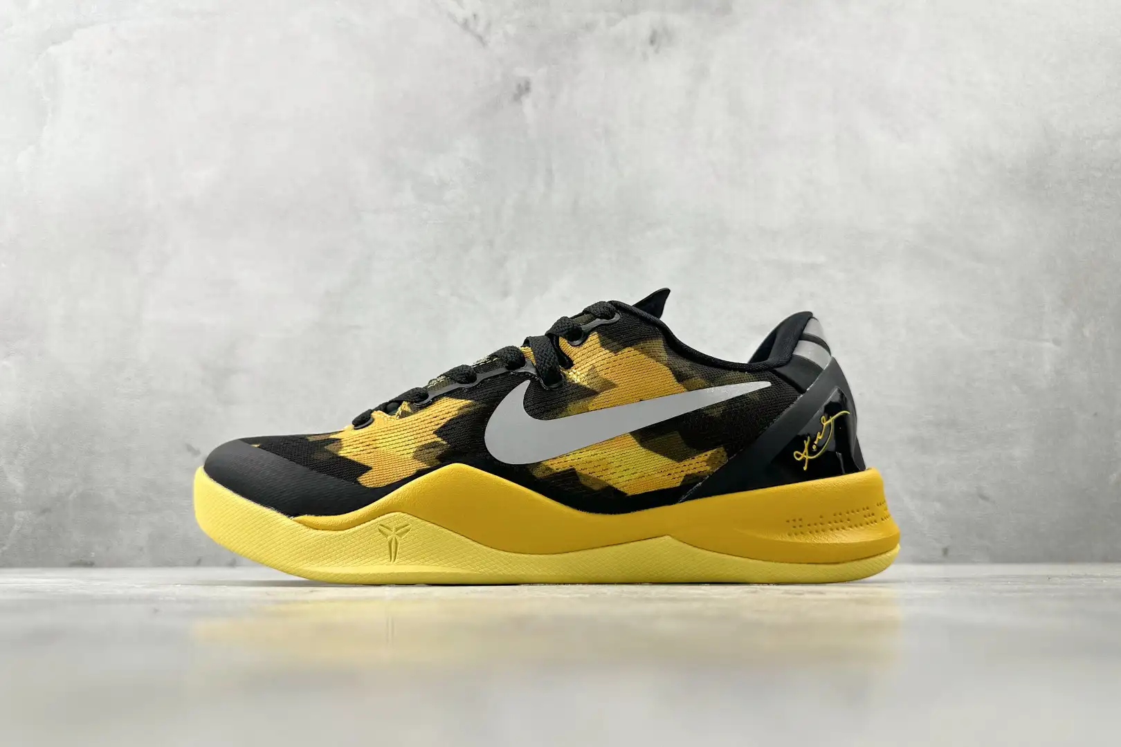 Nike Kobe 8 ZK 8 Round Head Strap Black Yellow Domestic XDR