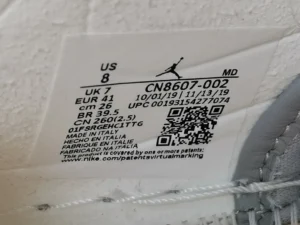 Nike Air Jordan 1 Low CN8607-002 white leather sneakers size US 8 made in Italy