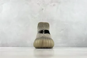 Adidas Yeezy Boost 350 V2 Sesame cream white black Primeknit sneakers with ribbed rubber sole