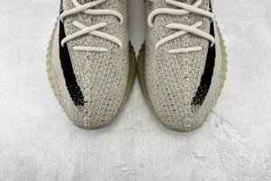 Adidas Yeezy Boost 350 V2 Sand Taupe black Primeknit sneakers with translucent rubber sole