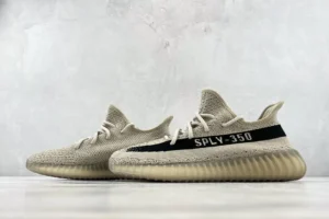 Adidas Yeezy Boost 350 V2 Sesame beige black Primeknit sneakers translucent sole