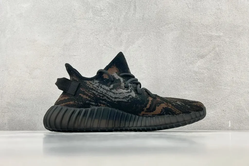 Adidas Yeezy Boost 350 V2 MX Rock sneakers black brown Primeknit upper rubber sole