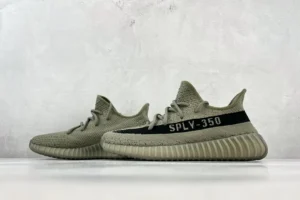 Adidas Yeezy Boost 350 V2 Sesame black stripe primeknit sneakers