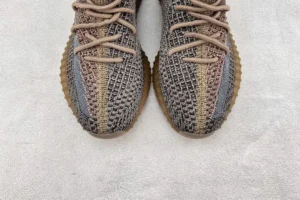 Adidas Yeezy Boost 350 V2 Ash Stone multicolor Primeknit sneakers with gum outsole and rope laces