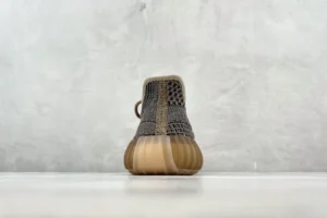 Adidas Yeezy Boost 350 V2 earth brown black Primeknit sneakers gum rubber sole