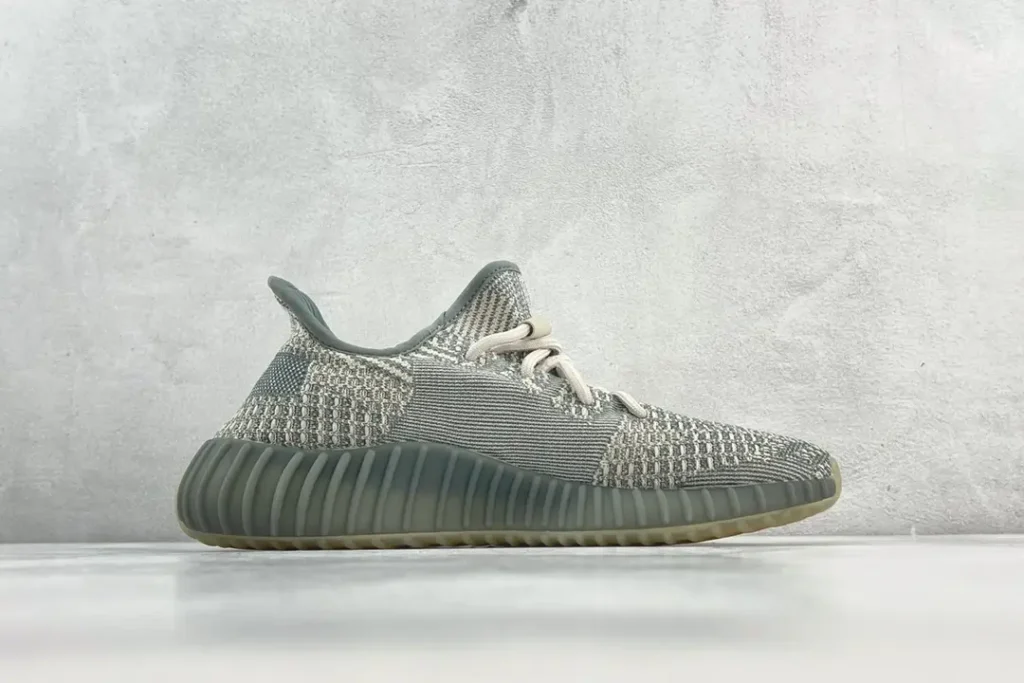 Adidas Yeezy Boost 350 V2 Tail Light grey Primeknit sneakers with ribbed rubber sole