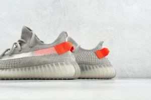 Adidas Yeezy Boost 350 V2 Tail Light grey orange Primeknit sneakers with translucent rubber sole