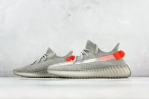 Adidas Yeezy Boost 350 V2 Tail Light grey red Primeknit knit sneakers