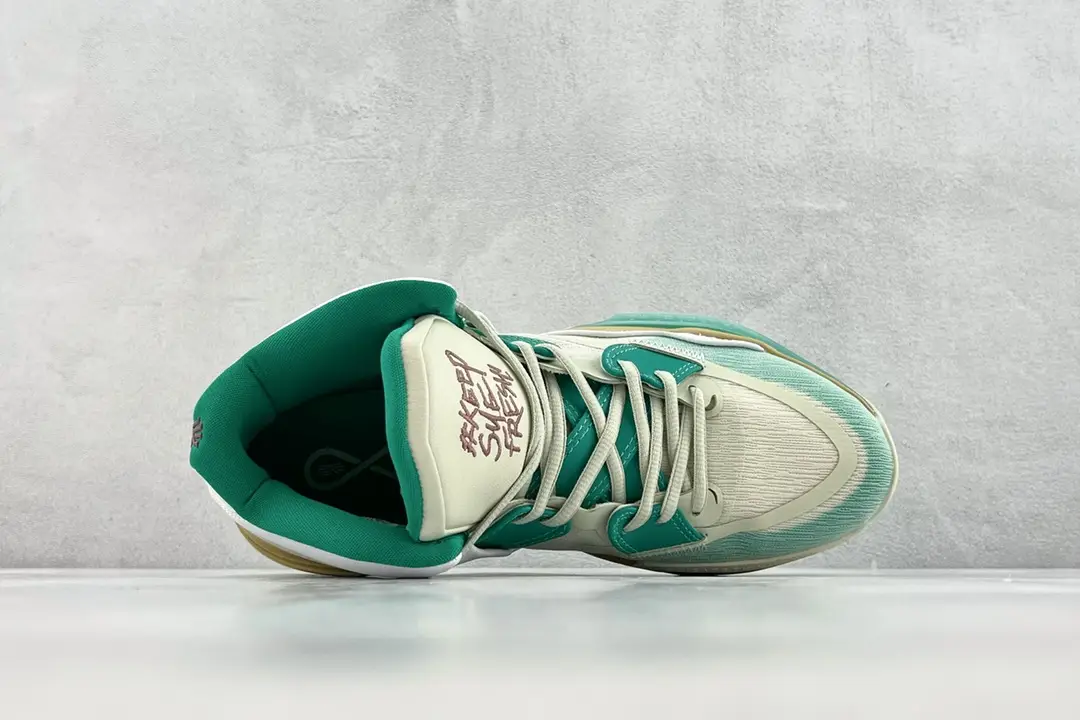 Nike Zoom Freak 3 green cream textile leather sneakers