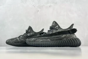 Adidas Yeezy Boost 350 V2 Carbon black grey Primeknit sneakers rubber sole