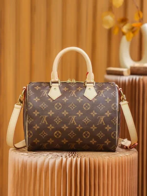 Louis Vuitton Speedy 25 M41528 brown monogram canvas handbag with beige leather handles and strap