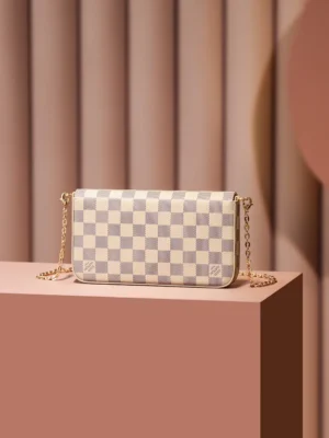 Louis Vuitton Favorite MM N62658 white and grey Damier Azur canvas crossbody bag with gold chain strap