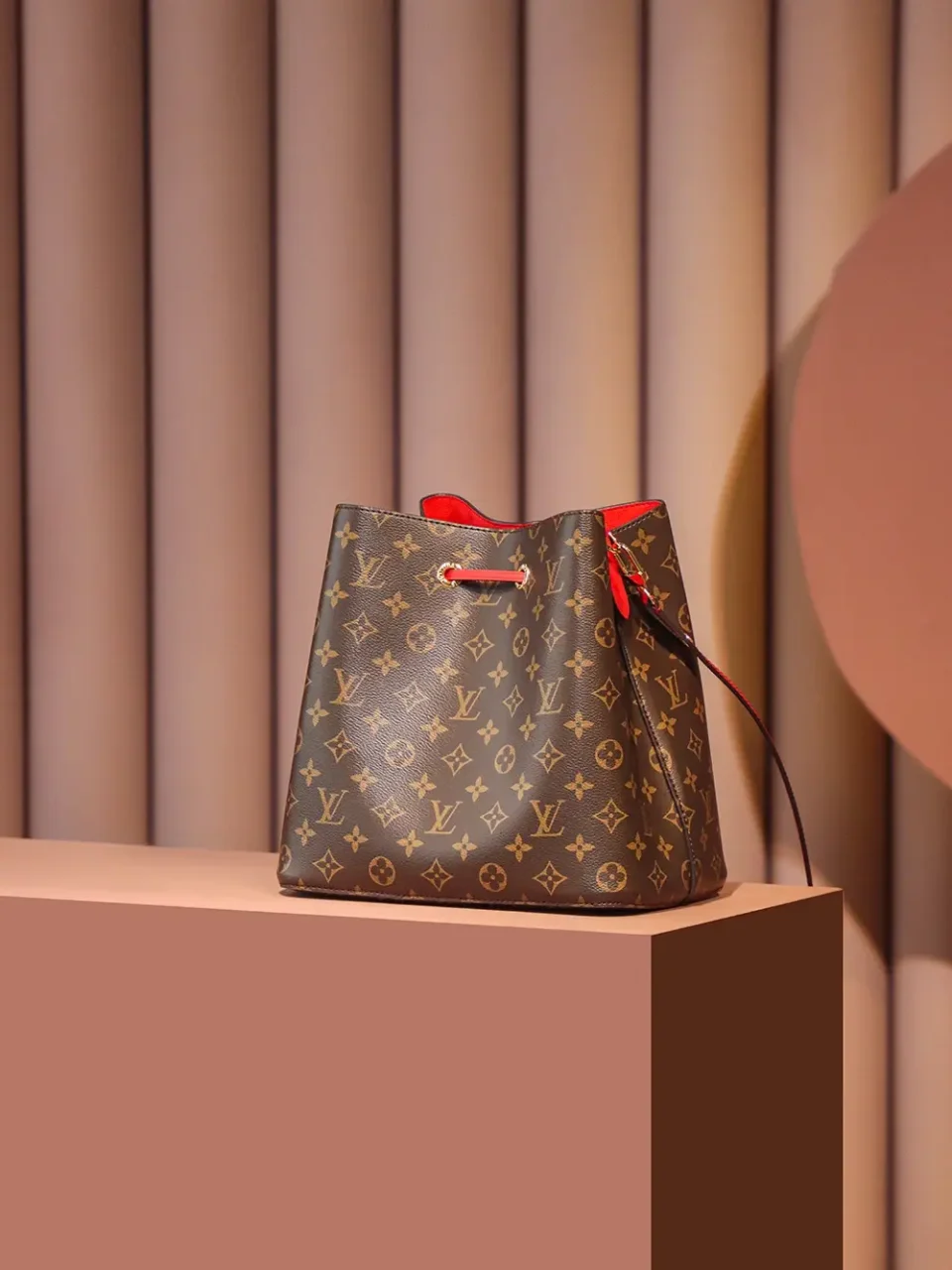 Louis Vuitton NéoNoé MM M44021 monogram canvas bucket bag brown leather red interior