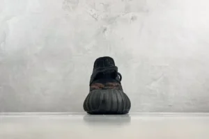 Adidas Yeezy Boost 350 V2 Black Static black gray primeknit sneakers with ribbed rubber sole