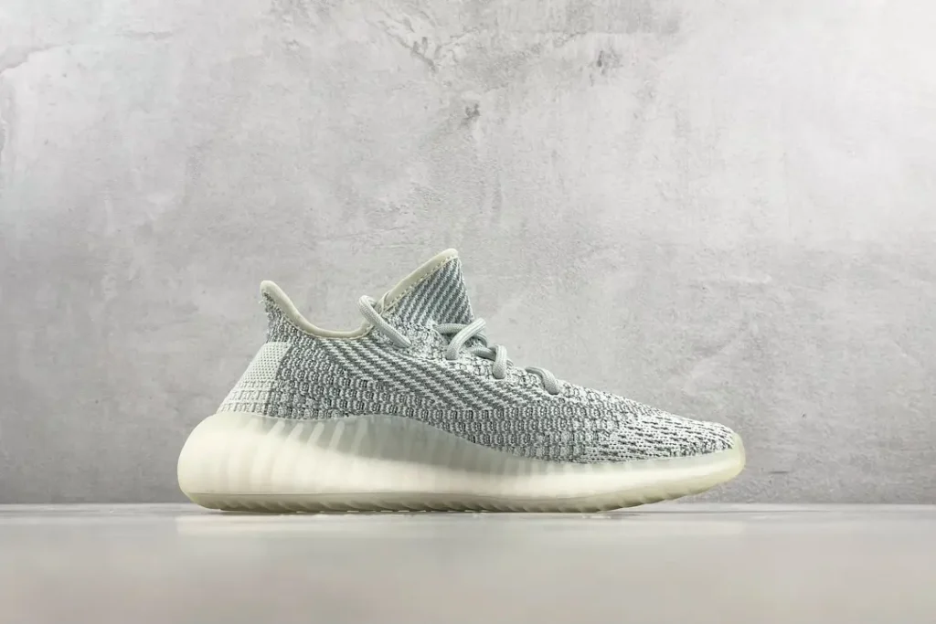 Adidas Yeezy Boost 350 V2 Static reflective Primeknit sneakers cream white translucent sole