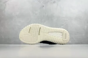 Adidas Yeezy Boost 350 V2 cream white knit upper rubber sole sneakers