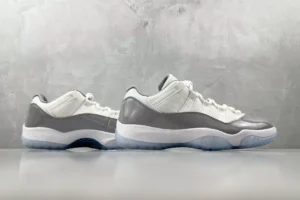 Air Jordan 11 Low Cool Grey white grey patent leather sneakers