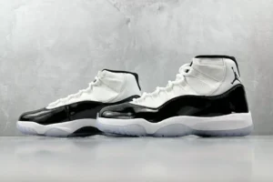 Nike Air Jordan 11 Concord white black clear rubber patent leather sneakers