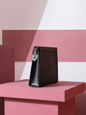 Louis Vuitton Toiletry Pouch 26 M47542 monogram canvas black leather travel bag