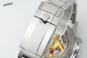 Rolex Submariner 116610LN stainless steel bracelet clasp with Rolex crown logo close-up