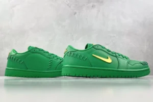 Nike Jordan 1 Retro Low OG Style DD1503-300 Green and Metallic Gold leather sneakers