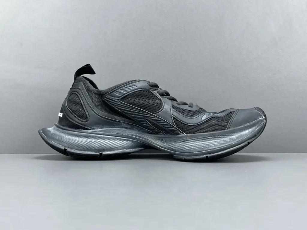 Li-Ning Max 2021 Black/Anthracite mesh running sneakers with thick cushioned sole and pull tab