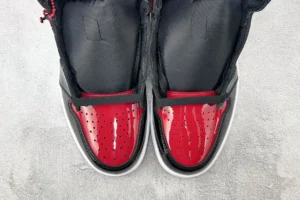 Nike Air Jordan 1 High OG Bred patent leather red black white sneakers