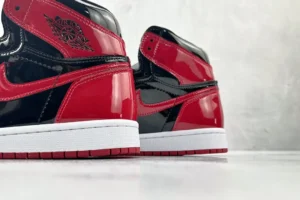 Nike Jordan 1 Retro High OG 555088-063 Varsity Red/Black-White patent leather sneakers
