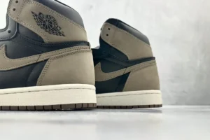 Nike Jordan 1 Retro High OG 555088-031 black and dark mocha colorway premium leather sneakers