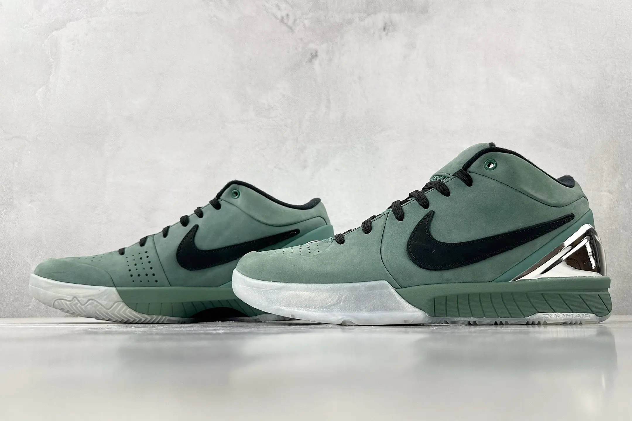 Nike Zoom Kobe 4 Protro green black suede sneakers with metallic silver heel counter and white sole